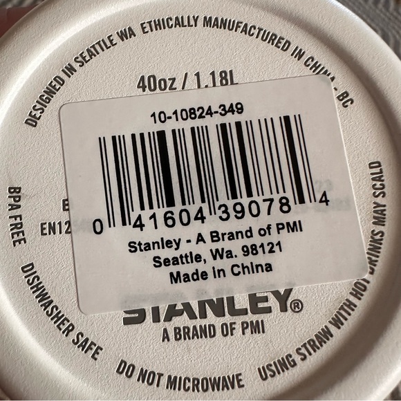 NIB Stanley 40 oz Abstract Geo Target Exclusive H2.0 FlowState Quencher Tumbler - Picture 9 of 9